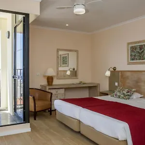 Apartamento Estúdio Vista Mar Triplo Funchal (Madeira)